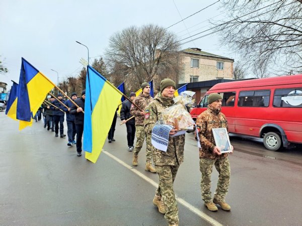Ковель провів в останню путь 18-річного воїна Дмитра Приймачука