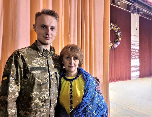 Зворушливо, до сліз, щиро та з любов’ю сьогодні вітали у Ковелі матерів зі святом