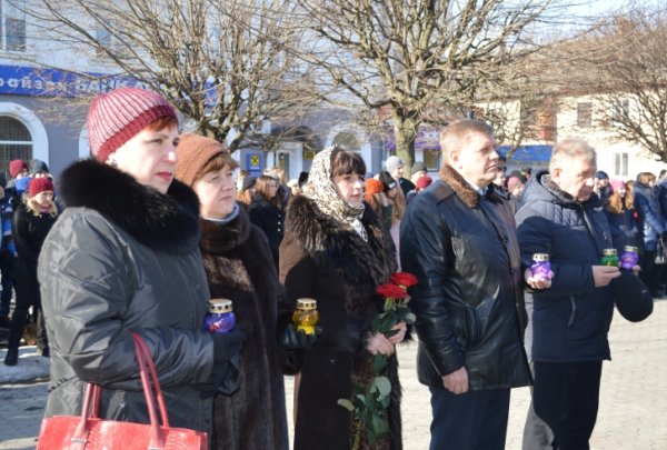 У Ковелі сьогодні вшанували пам’ять Героїв Небесної Сотні У Ковелі сьогодні вшанували пам’ять Героїв Небесної Сотні