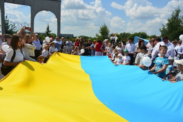 Хода на захист дітей і сім’ї об’єднала кількасот ковельчан ФОТО Хода на захист дітей і сім’ї об’єднала кількасот ковельчан ФОТО