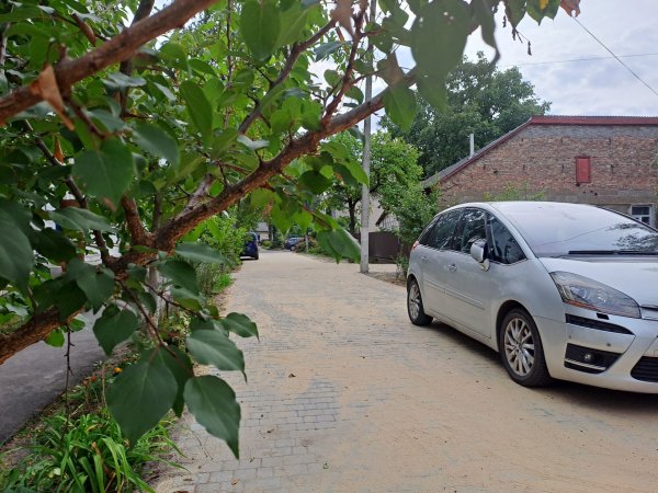 У Ковелі завершили поточний ремонт прибудинкових територій