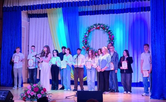 У Ковелі нагородили переможців олімпіад, конкурсів та їхніх наставників