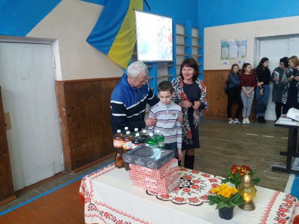 У Ковелі четвертий рік поспіль проходить турнір з волейболу пам'яті загиблих героїв АТО - Олександра Ярмолюка та Анатолія Шиліка У Ковелі четвертий рік поспіль проходить турнір з волейболу пам'яті загиблих героїв АТО - Олександра Ярмолюка та Анатолія Шиліка