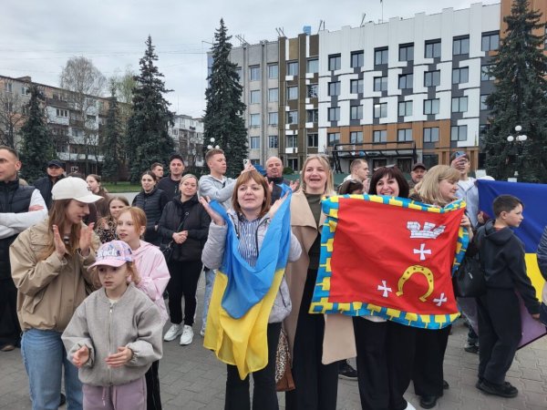 Ковель зустрів з полону військового Максима Муху Ковель зустрів з полону військового Максима Муху