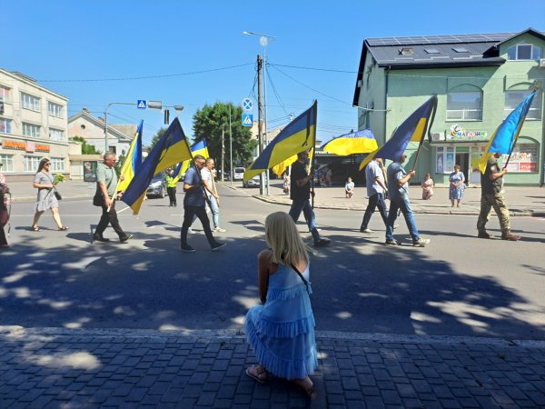 Ковель попрощався із Захисником Віталієм Півнем Ковель попрощався із Захисником Віталієм Півнем