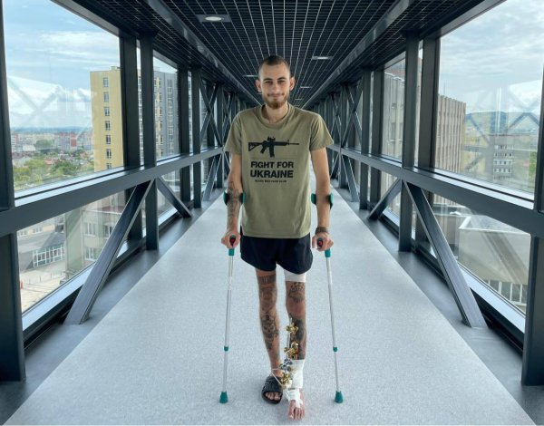 Наш Герой Стас Ткаченко: у свої 19 став на захист Батьківщини Наш Герой Стас Ткаченко: у свої 19 став на захист Батьківщини