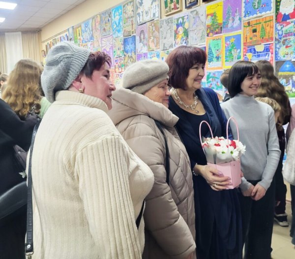 У Ковелі відкрили рекордну 31-шу виставку дитячого малюнка «Зимовий калейдоскоп. З вірою у Перемогу!»