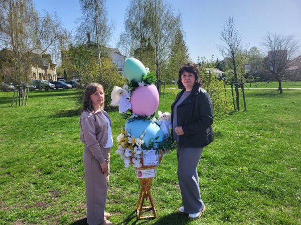 У Ковелі в парку Шевченка встановили Великодні композиції. Фото