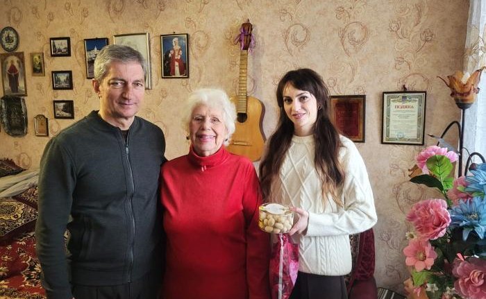 У День визволення в’язнів нацистських концтаборів Ігор Чайка зустрівся з ковельчанкою, долі якої це торкнулося