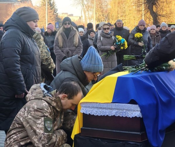 У перший день Різдва Ковель прощається з Героєм Володимиром Бичиком У перший день Різдва Ковель прощається з Героєм Володимиром Бичиком