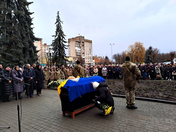 Йому назавжди 30: у Ковелі попрощались з молодим воїном Дмитром Павліковським