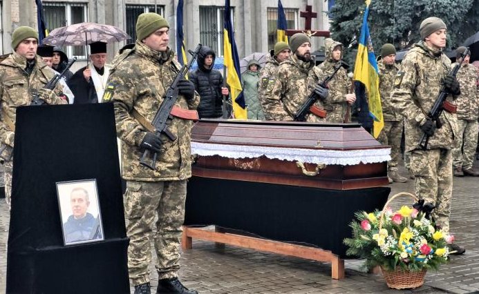 Він був світлою і доброю людиною: у Ковелі попрощались з Героєм Миколою Оксентюком