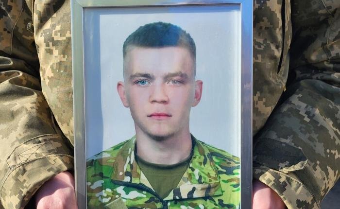 Ковель попрощався з 22-річним нацгвардійцем Назаром Кіперчуком