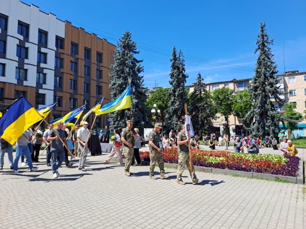 Ковель попрощався із захисником Олександром Шевченком, який знайшов тут свій дім Ковель попрощався із захисником Олександром Шевченком, який знайшов тут свій дім