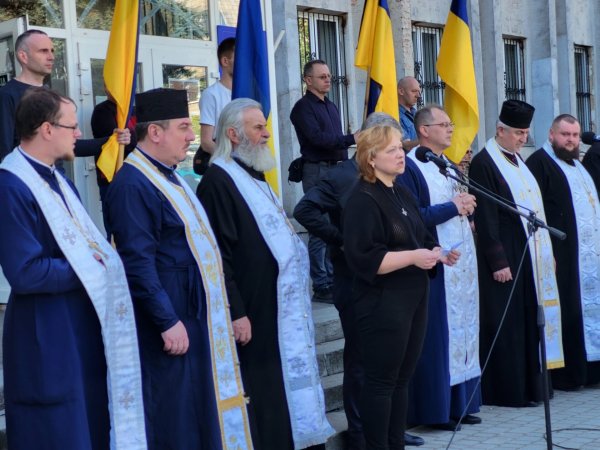 Ковельська громада провела в останню земну дорогу Героя Віктора Батюшкіна