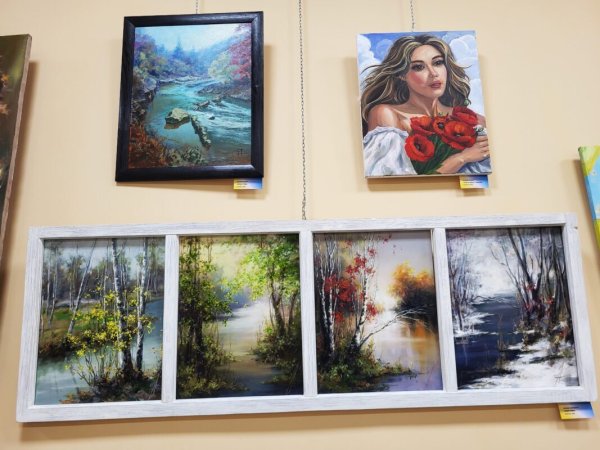 У Ковелі відкрили виставку «Моя Україна» до 35-річчя Незалежності У Ковелі відкрили виставку «Моя Україна» до 35-річчя Незалежності