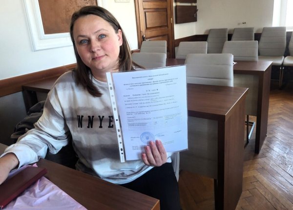 У Ковелі ветеран війни та п’ять родин переселенців отримали ключі від квартир У Ковелі ветеран війни та п’ять родин переселенців отримали ключі від квартир