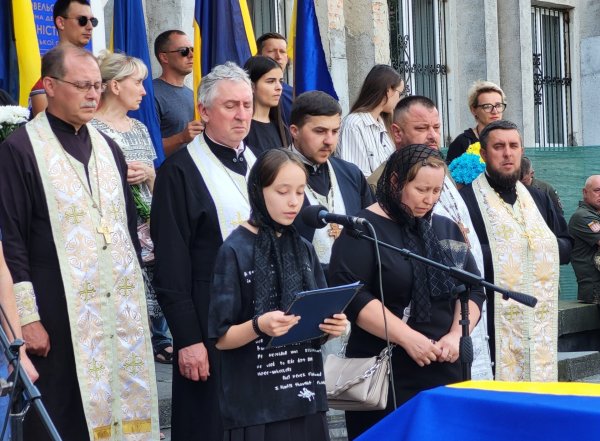 Ковель провів в останню путь двох Захисників — Юрія Лобашова та Олександра Дубука Ковель провів в останню путь двох Захисників — Юрія Лобашова та Олександра Дубука
