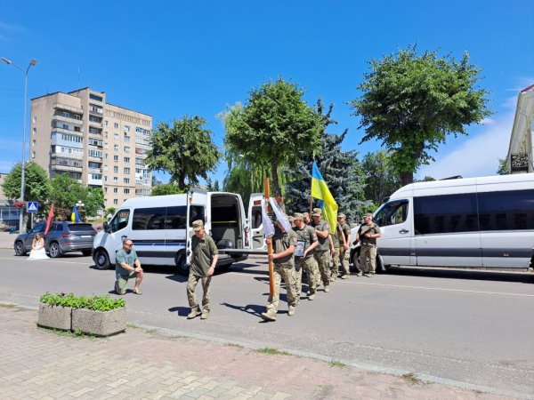 Ковель попрощався із захисником Олександром Шевченком, який знайшов тут свій дім Ковель попрощався із захисником Олександром Шевченком, який знайшов тут свій дім