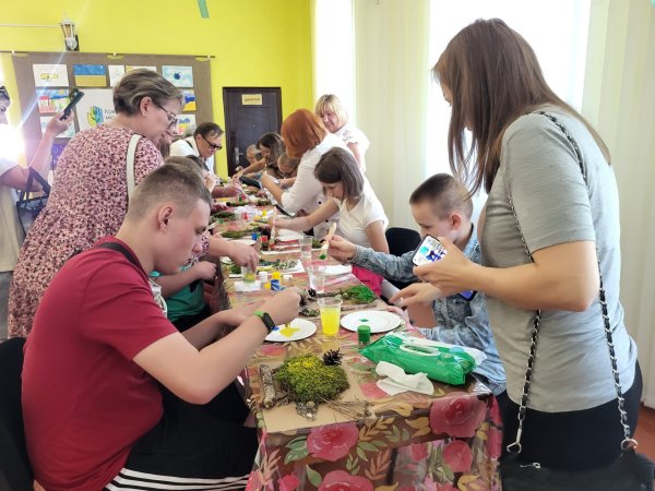 «Ательє дитячих мрій»: У Ковелі за донат для військових можна придбати виріб з малюнком обдарованих дітей з інвалідністю