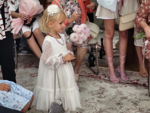 У ЦНАПі Ковеля військовий з коханою першими зареєстрували шлюб У ЦНАПі Ковеля військовий з коханою першими зареєстрували шлюб