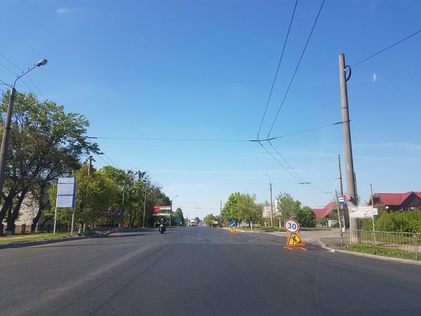 У напрямку Ковеля почали ремонтувати дорогу У напрямку Ковеля почали ремонтувати дорогу