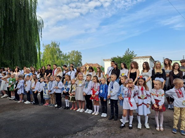 У школах Ковельської громади пролунав перший дзвоник У школах Ковельської громади пролунав перший дзвоник