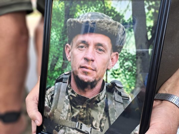 У Ковелі попрощалися із захисником України Андрієм Повхом