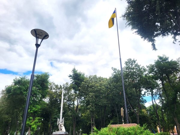 35 років тому в Ковелі вперше підняли синьо-жовтий прапор 35 років тому в Ковелі вперше підняли синьо-жовтий прапор