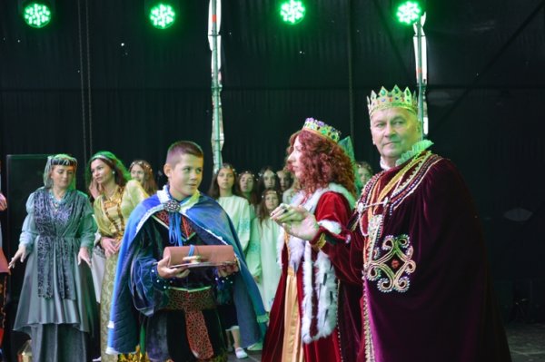 Хто працював над створенням театралізованого дійства у стилі середньовіччя? ФОТО Хто працював над створенням театралізованого дійства у стилі середньовіччя? ФОТО