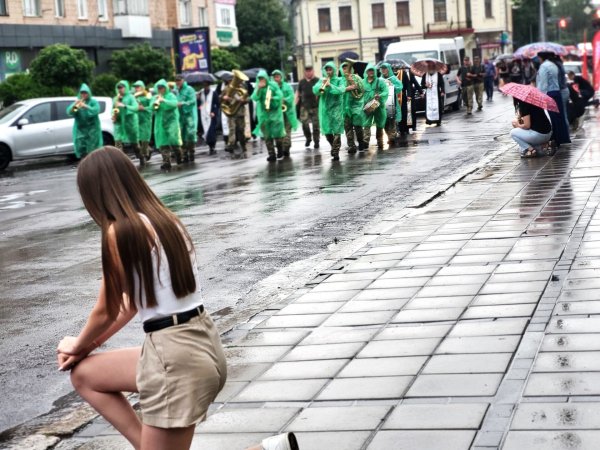 У Ковелі провели в останню земну дорогу Героя Віталія Кушнірчука