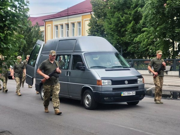 Ковель попрощався із Захисником України Віталієм Мартинюком Ковель попрощався із Захисником України Віталієм Мартинюком