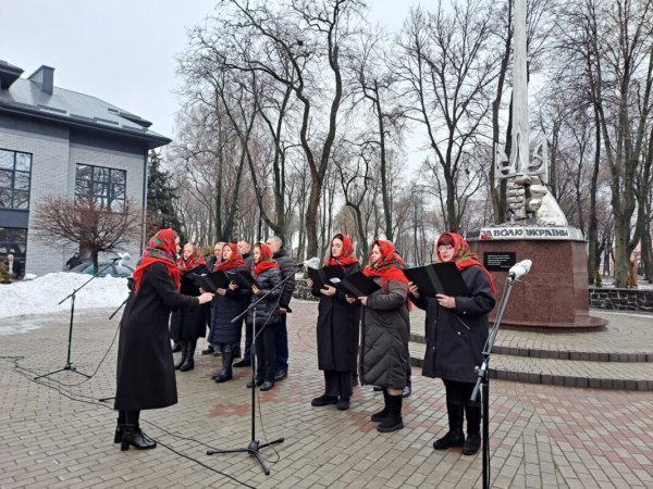 У Ковелі вшанували пам’ять загиблих у четверту річницю повномасштабної війни У Ковелі вшанували пам’ять загиблих у четверту річницю повномасштабної війни