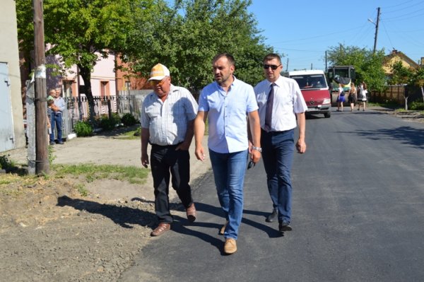 Завершується капітальний ремонт дороги на вулиці Симоненка у Ковелі Завершується капітальний ремонт дороги на вулиці Симоненка у Ковелі