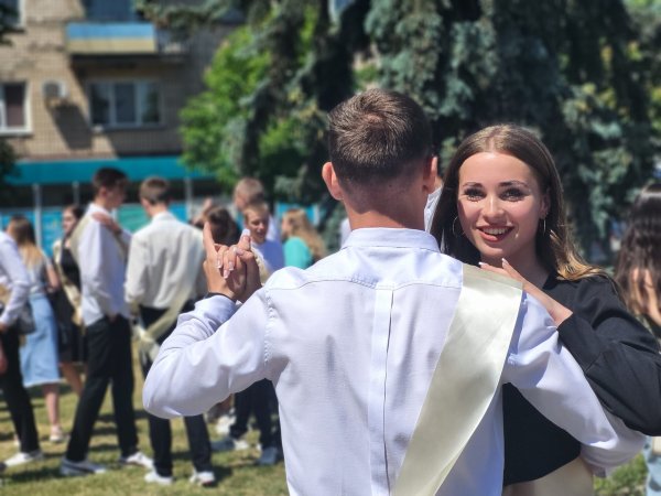 У Ковелі вперше відбувся фестиваль шкільного вальсу