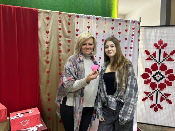 Старшокласники Ковеля провели акцію «Валентинка добра» для громади та дітей Старшокласники Ковеля провели акцію «Валентинка добра» для громади та дітей