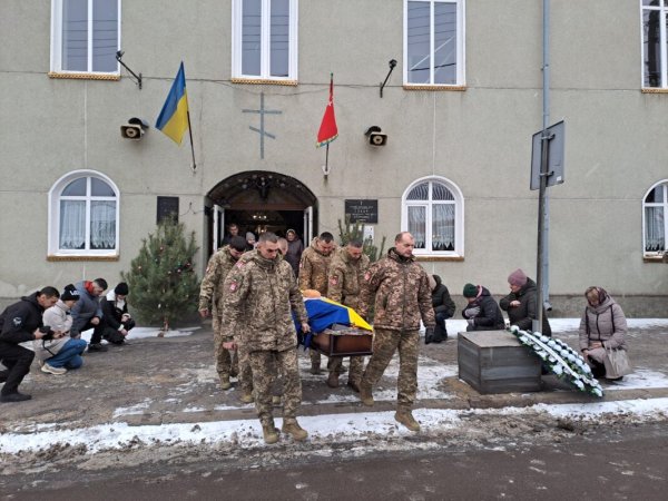 Ковель попрощався з Героєм Романом Сахаруком Ковель попрощався з Героєм Романом Сахаруком