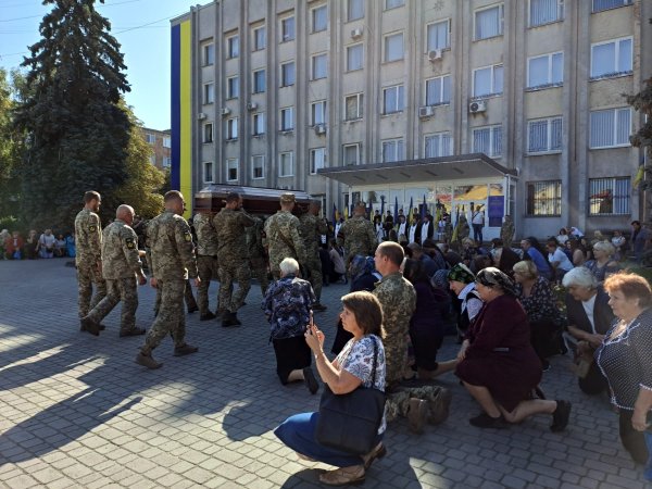 Ковельчани віддали останню шану Герою Петру Бежану