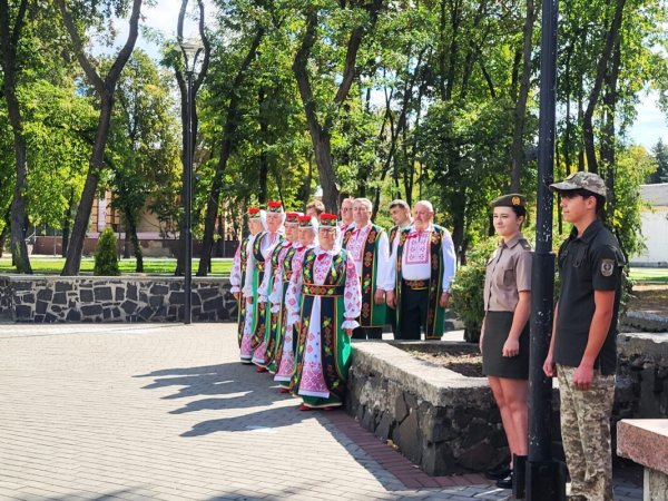 У Ковелі урочисто підняли Державний Прапор України У Ковелі урочисто підняли Державний Прапор України