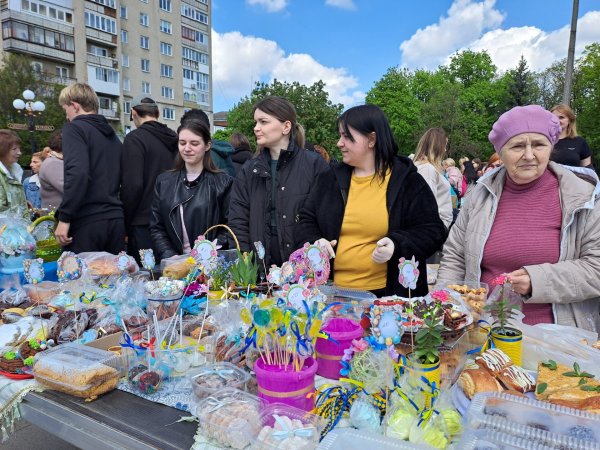 У Ковелі в парку Шевченка проходить фестиваль-конкурс “Писанко, дивуй!” У Ковелі в парку Шевченка проходить фестиваль-конкурс “Писанко, дивуй!”