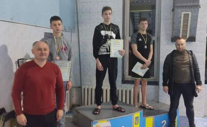 Вихованці КДЮСШ ім. Є. Кондратовича — переможці та призери чемпіонату Волинської області з плавання серед молоді та юніорів