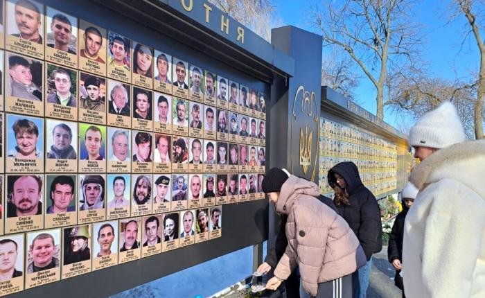 У Ковелі вшанували Героїв Небесної Сотні та вручили посмертну нагороду воїну
