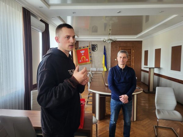 Міський голова Ігор Чайка та спортивна спільнота Ковеля зустрілись з бронзовим призером Ігор Нескорених Костянтином Копелюком Міський голова Ігор Чайка та спортивна спільнота Ковеля зустрілись з бронзовим призером Ігор Нескорених Костянтином Копелюком