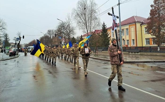 У Ковелі провели у Небесне військо 43-річного командира зенітного відділення Віталія Тимощука