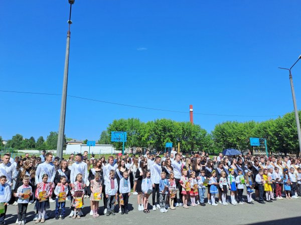 У ковельських школах пролунав останній дзвоник У ковельських школах пролунав останній дзвоник