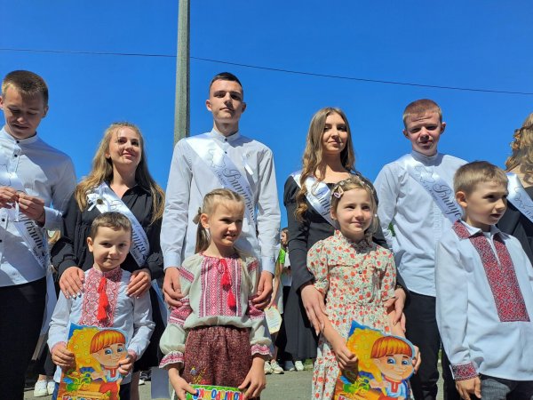 У ковельських школах пролунав останній дзвоник У ковельських школах пролунав останній дзвоник