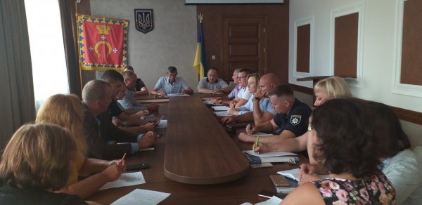 У Ковелі евакуювали персонал та відвідувачів торгового центру «Акцент» У Ковелі евакуювали персонал та відвідувачів торгового центру «Акцент»