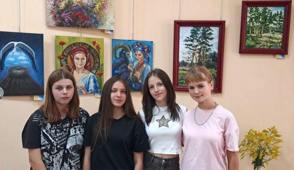У Ковелі відкрили виставку «Моя Україна» до 35-річчя Незалежності У Ковелі відкрили виставку «Моя Україна» до 35-річчя Незалежності