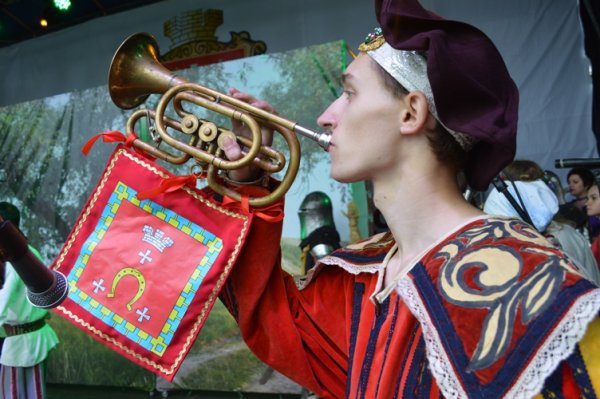 Хто працював над створенням театралізованого дійства у стилі середньовіччя? ФОТО Хто працював над створенням театралізованого дійства у стилі середньовіччя? ФОТО