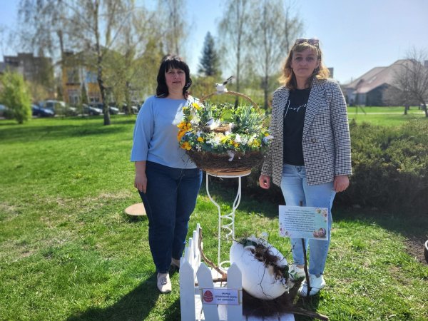 У Ковелі в парку Шевченка встановили Великодні композиції. Фото